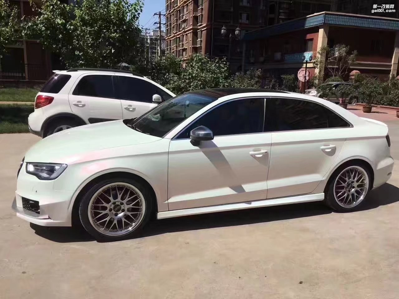 感謝陜西朋友回圖 奧迪 ，換 BBS  RS  18寸 ！