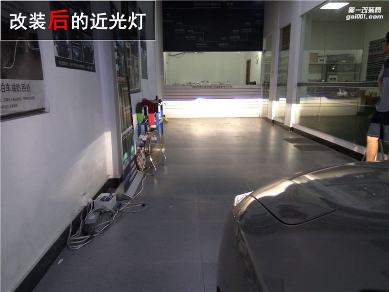 新鋒范升級高亮Q5雙光透鏡 天使眼改裝 效果翻3倍！——清風車影燈改
