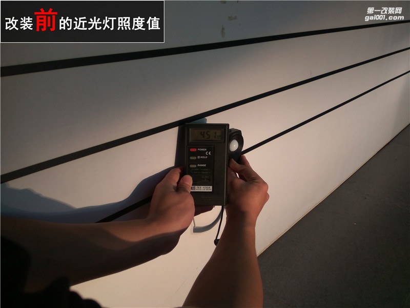 新鋒范升級高亮Q5雙光透鏡 天使眼改裝 效果翻3倍！——清風車影燈改