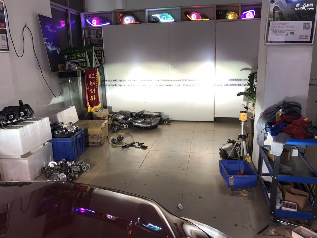 廣州改燈  廣州卡萊姆浦專業(yè)改燈店邁銳寶   改燈 車燈改裝升級：鍍膜5＋5雙光透鏡  氙氣燈套餐  冰藍惡魔眼