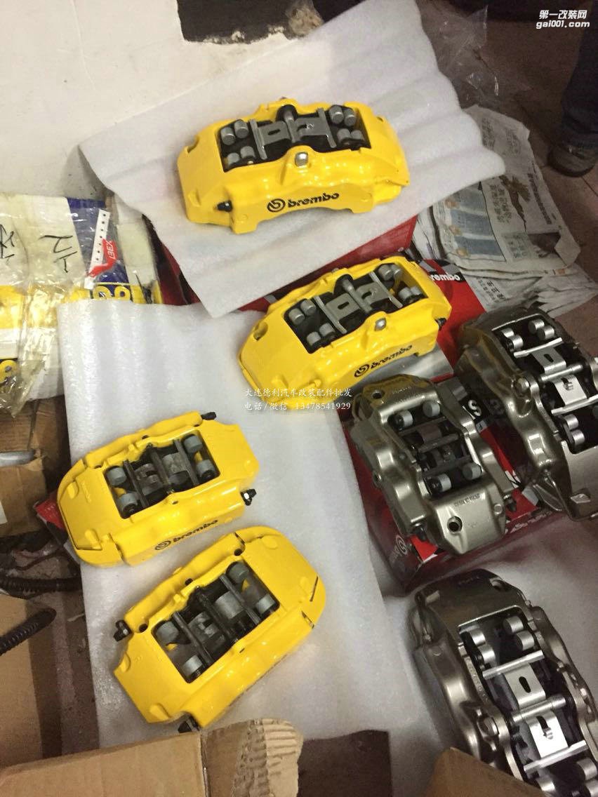 路虎攬勝極光 改裝brembo 前六活塞 配380剎車盤