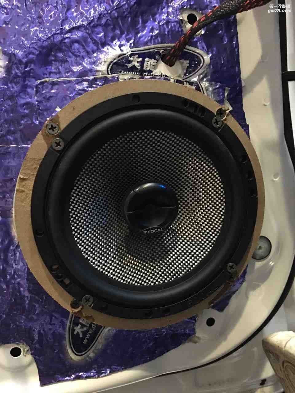 汕頭市星悅汽車音響升級中心-馬自達(dá)CX-4大能4門隔音，升級前聲場勁浪套裝喇叭，后聲場勁浪同軸喇叭勁浪超薄低音炮