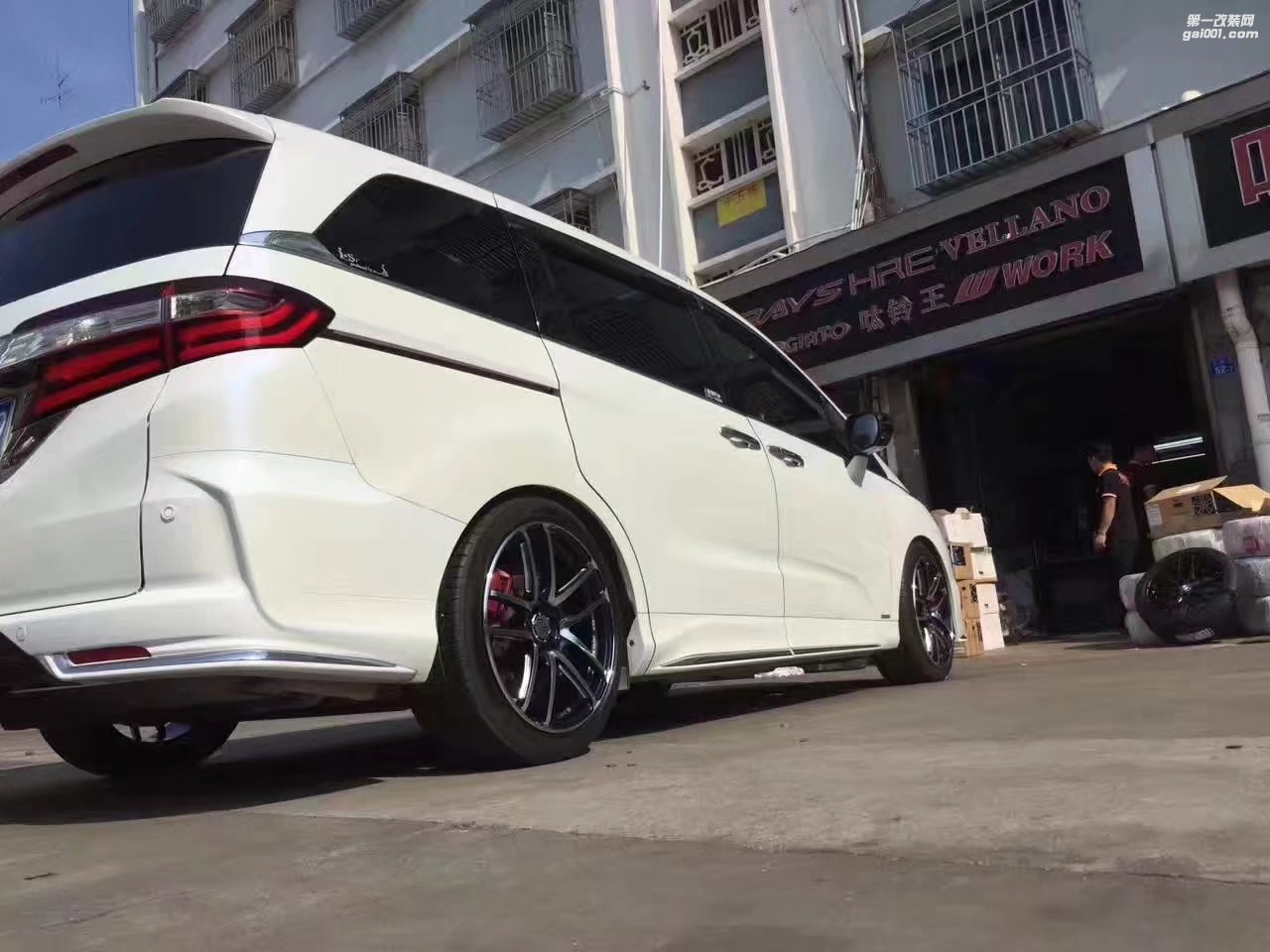 奧德賽 ，裝 ADVAN  F50 19寸，完工！