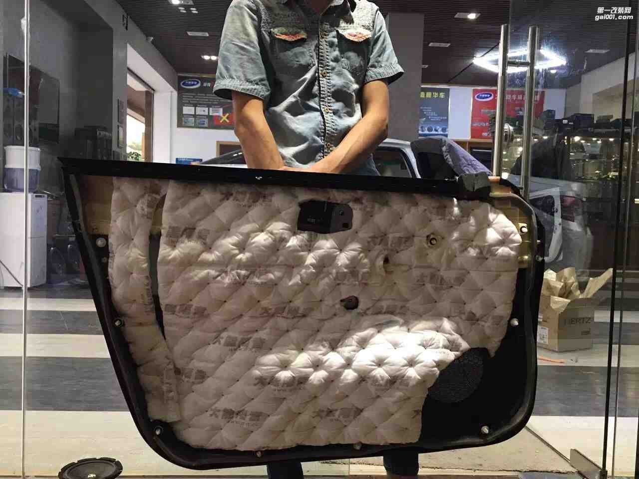 汕頭市星悅汽車音響升級中心豐田銳志升級隔音改裝意大利赫茲喇叭+燕飛利士同軸音響改裝