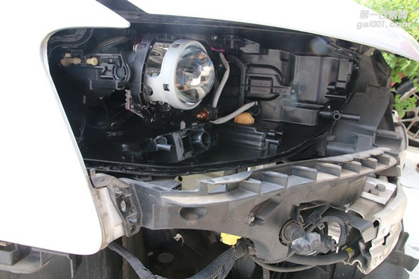 奧迪A4L汽車大燈改裝海拉5透鏡霧燈雙光透鏡氙氣燈