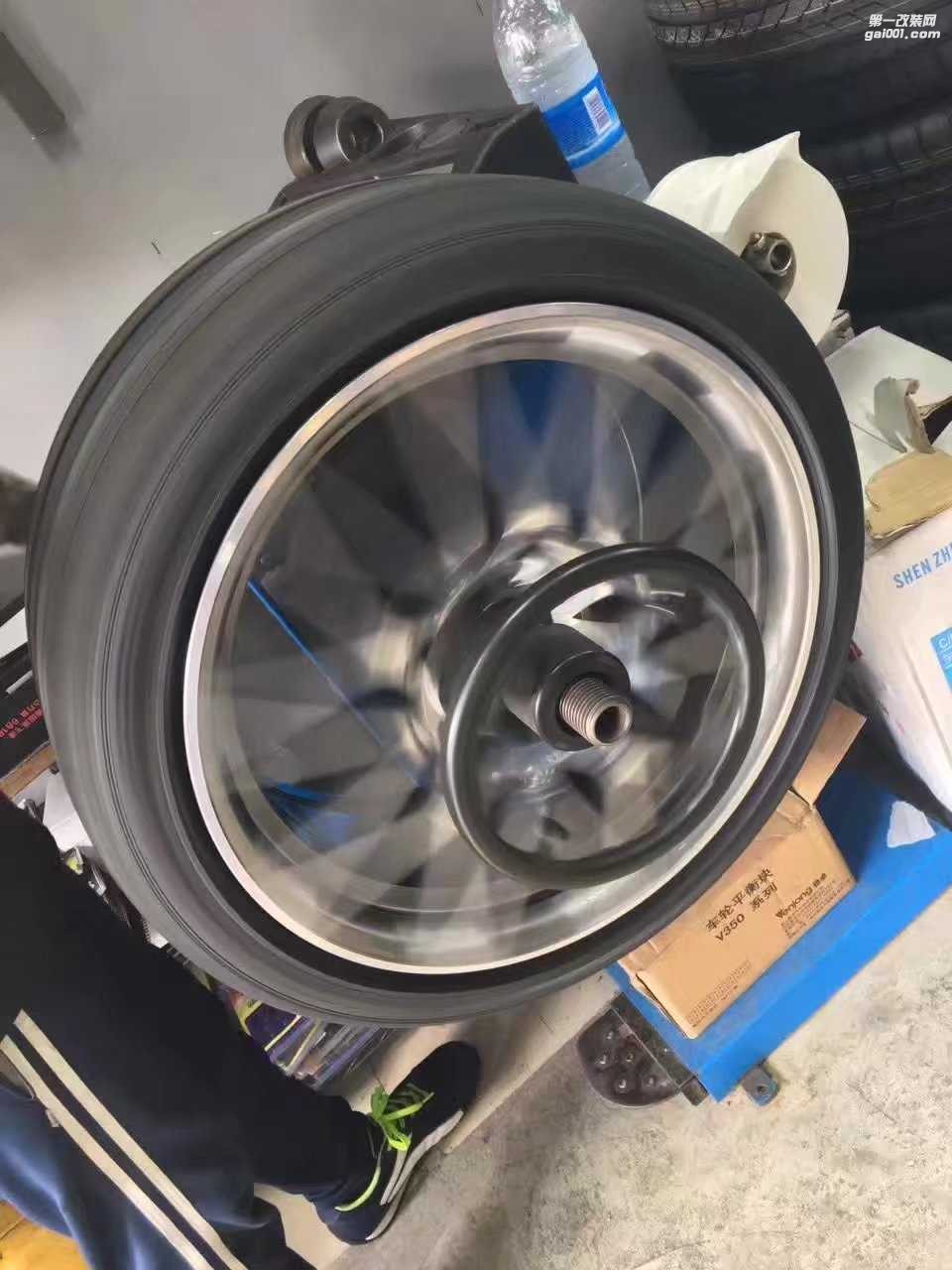 寶馬 535GT ，裝 20寸 GTS 全新 鍛造鈴．
