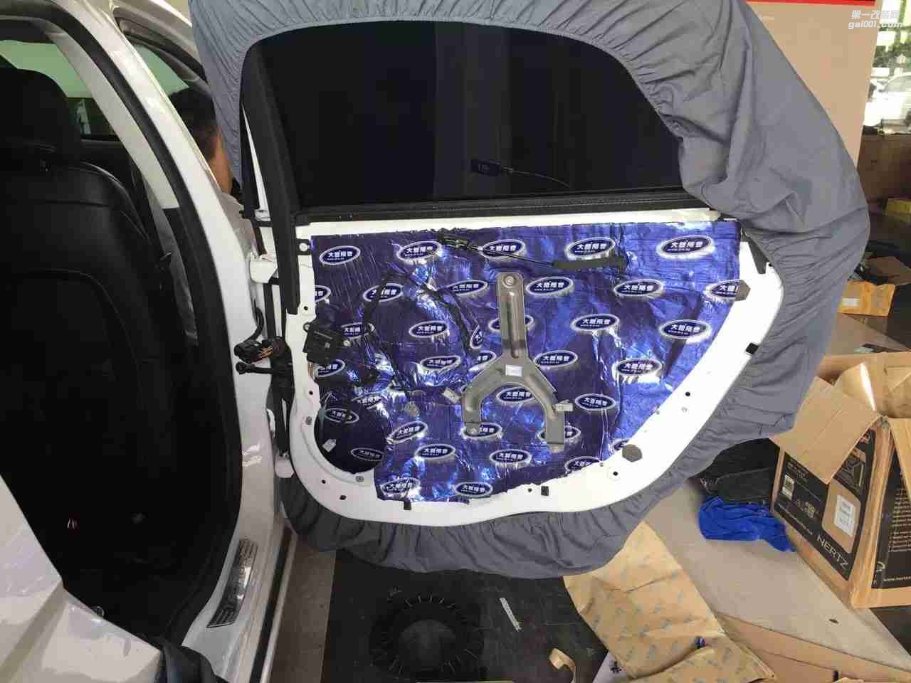 汕頭星悅汽車音響升級中心福特金牛座大能4門隔音，赫茲喇叭赫茲HDP4 功放，歐迪臣處理器，哈曼卡登電容