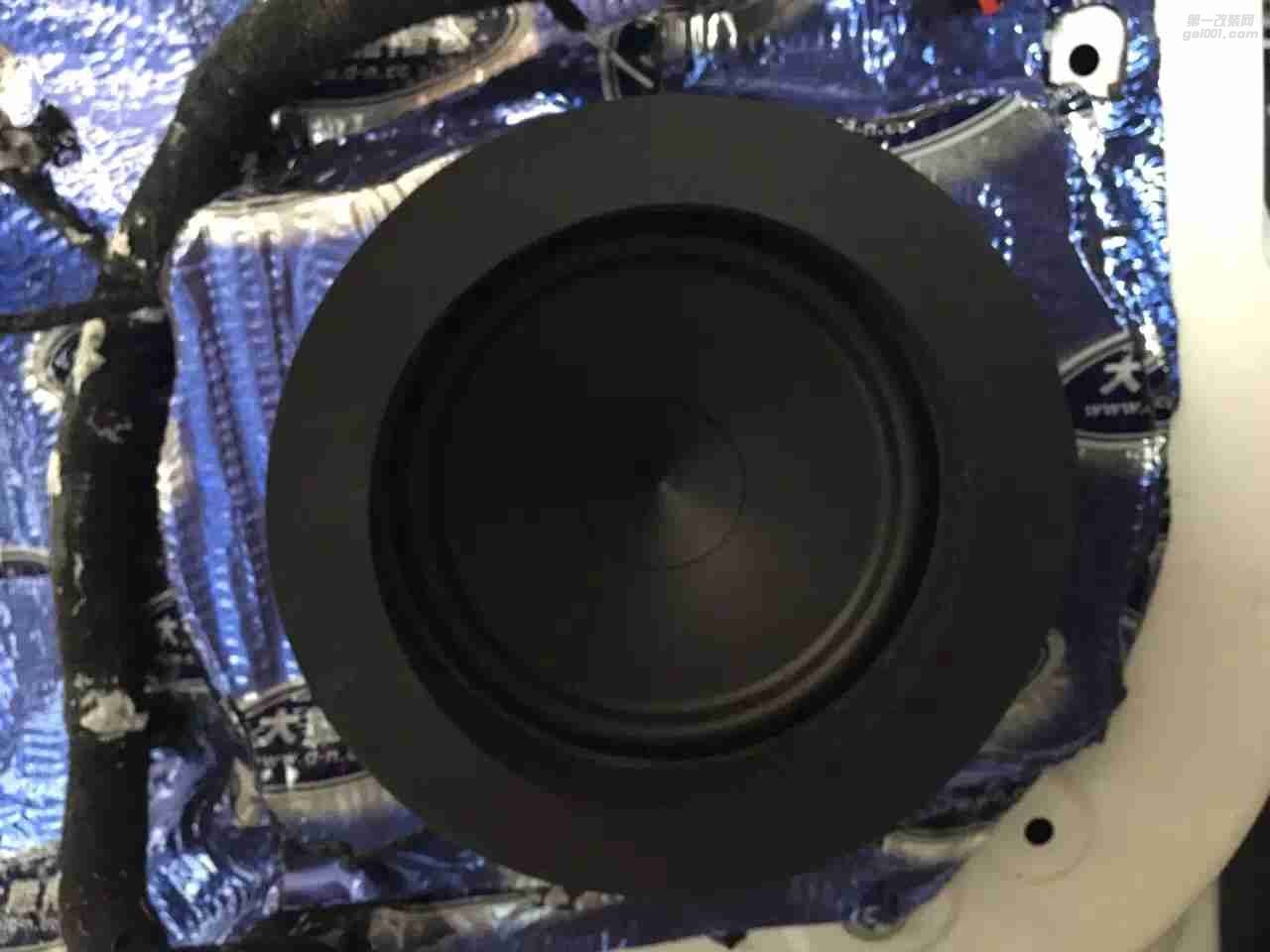 汕頭星悅汽車音響升級中心福特金牛座大能4門隔音，赫茲喇叭赫茲HDP4 功放，歐迪臣處理器，哈曼卡登電容