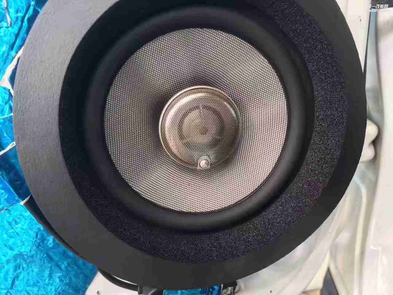 汕頭市星悅汽車音響升級中心銳志升級星悅4門隔音改裝意大利赫茲esk f165兩分頻燕飛力士同軸赫茲hdp4功放