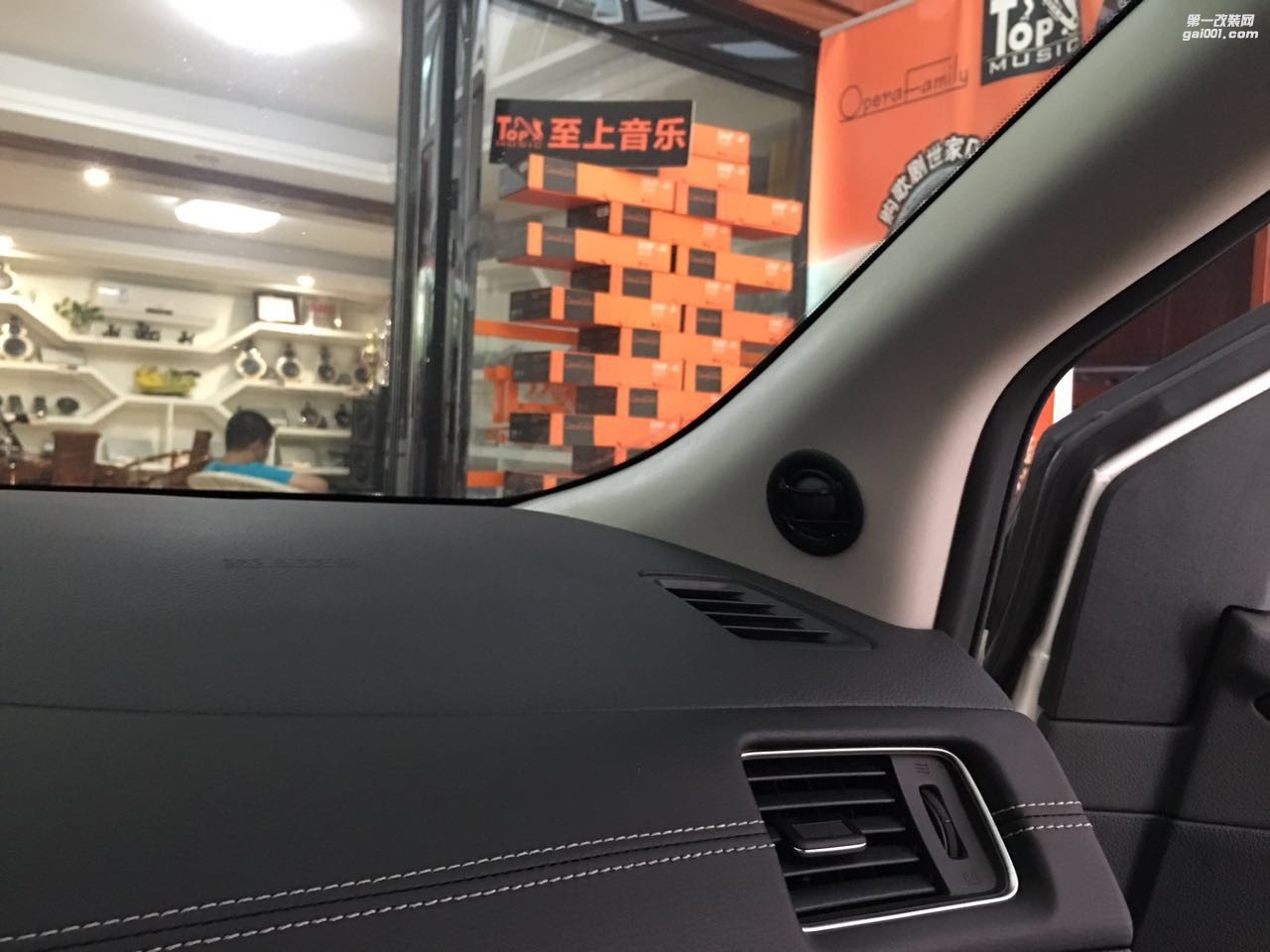 清遠至上音樂汽車音響改裝日產(chǎn)新騏達改裝歌劇世家/“樂”在其中
