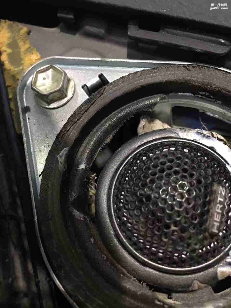 汕頭市星悅汽車音響升級中心銳志升級星悅4門隔音改裝意大利赫茲esk f165兩分頻燕飛力士同軸赫茲hdp4功放