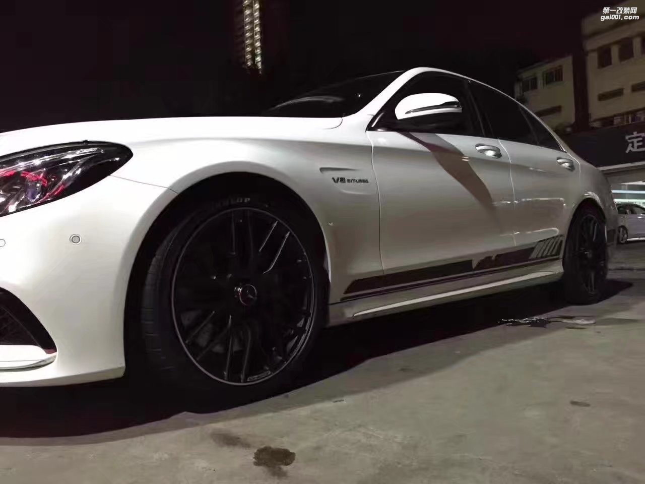 奔馳，換 原廠 C63S  鍛造 19寸，完工！