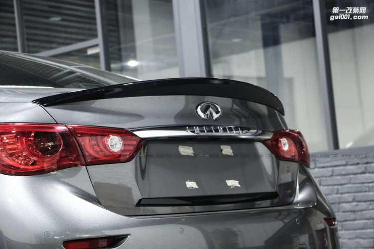 英菲尼迪Q50L改運(yùn)動款包圍Work輪轂AP剎車