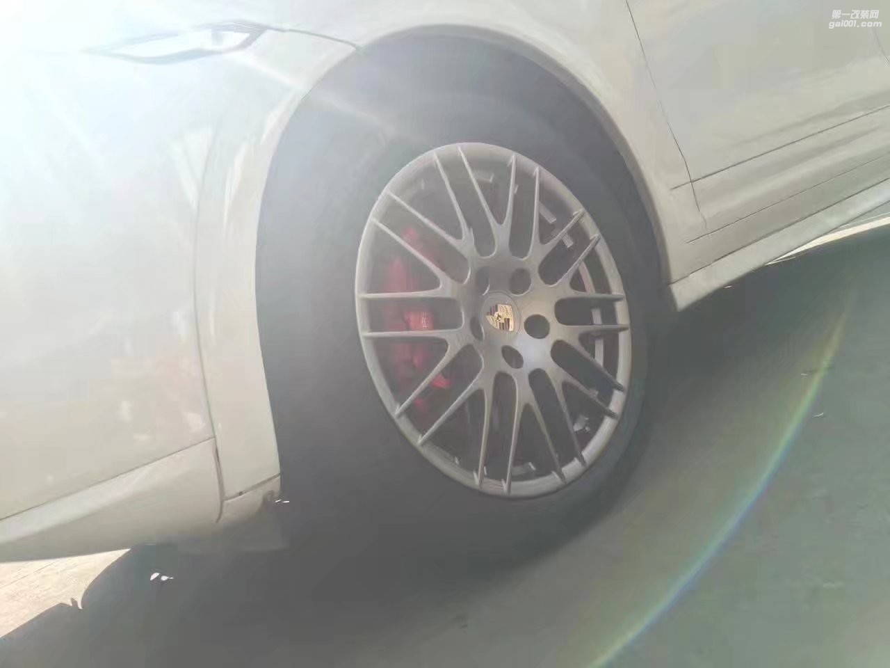 卡宴 ，換 原裝 20寸 RS 完工！