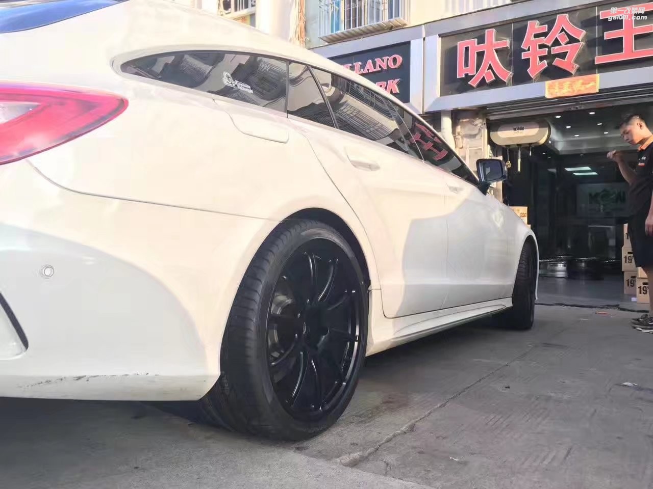 奔馳，換 PRODRIVE  19寸 完 工！