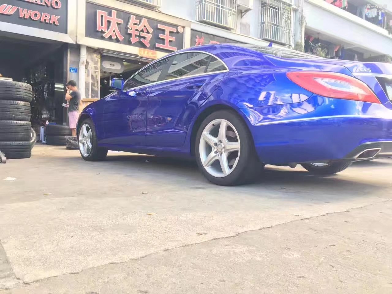 奔馳，換 原 裝 18寸 完 工！