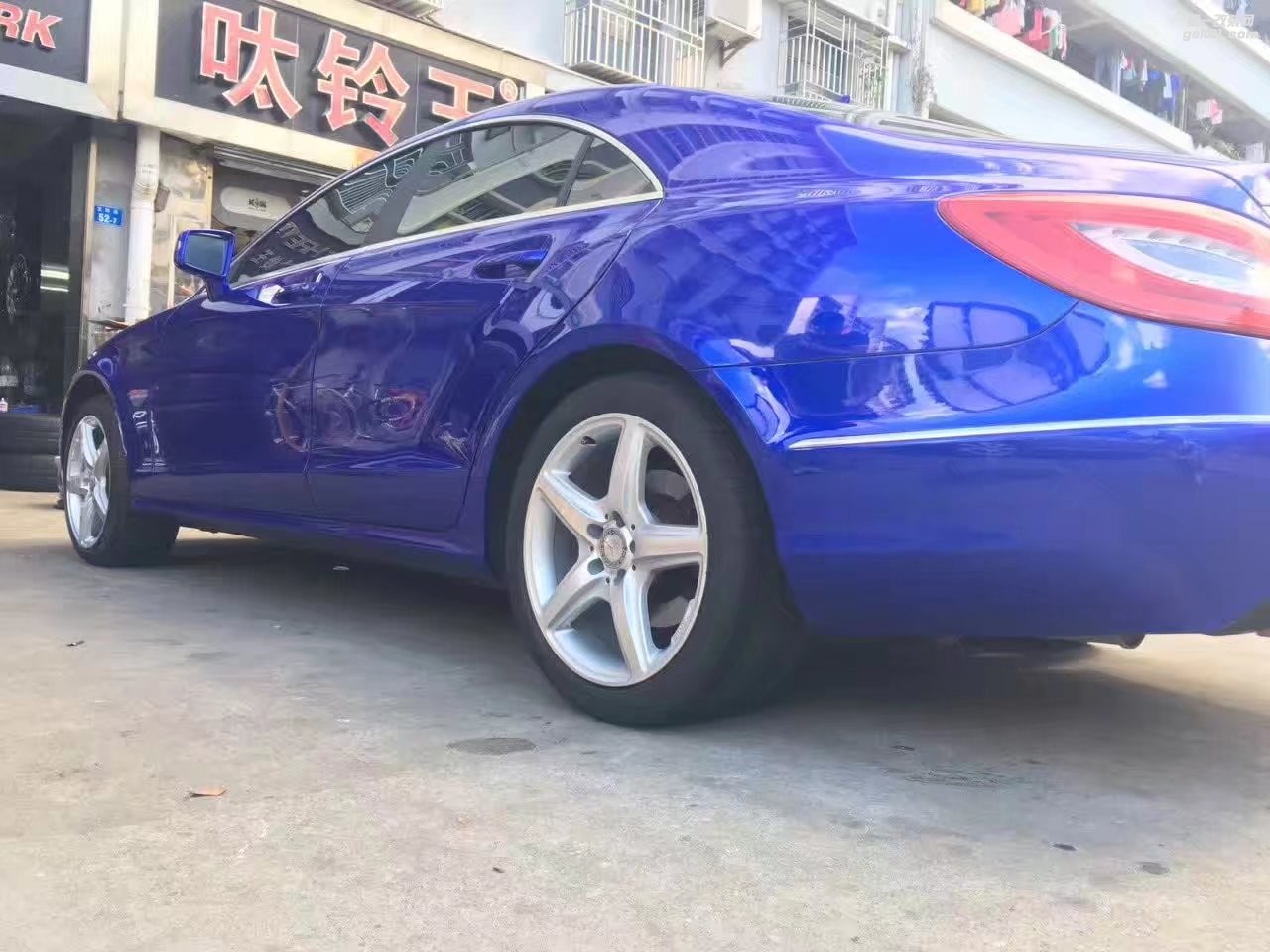 奔馳，換 原 裝 18寸 完 工！