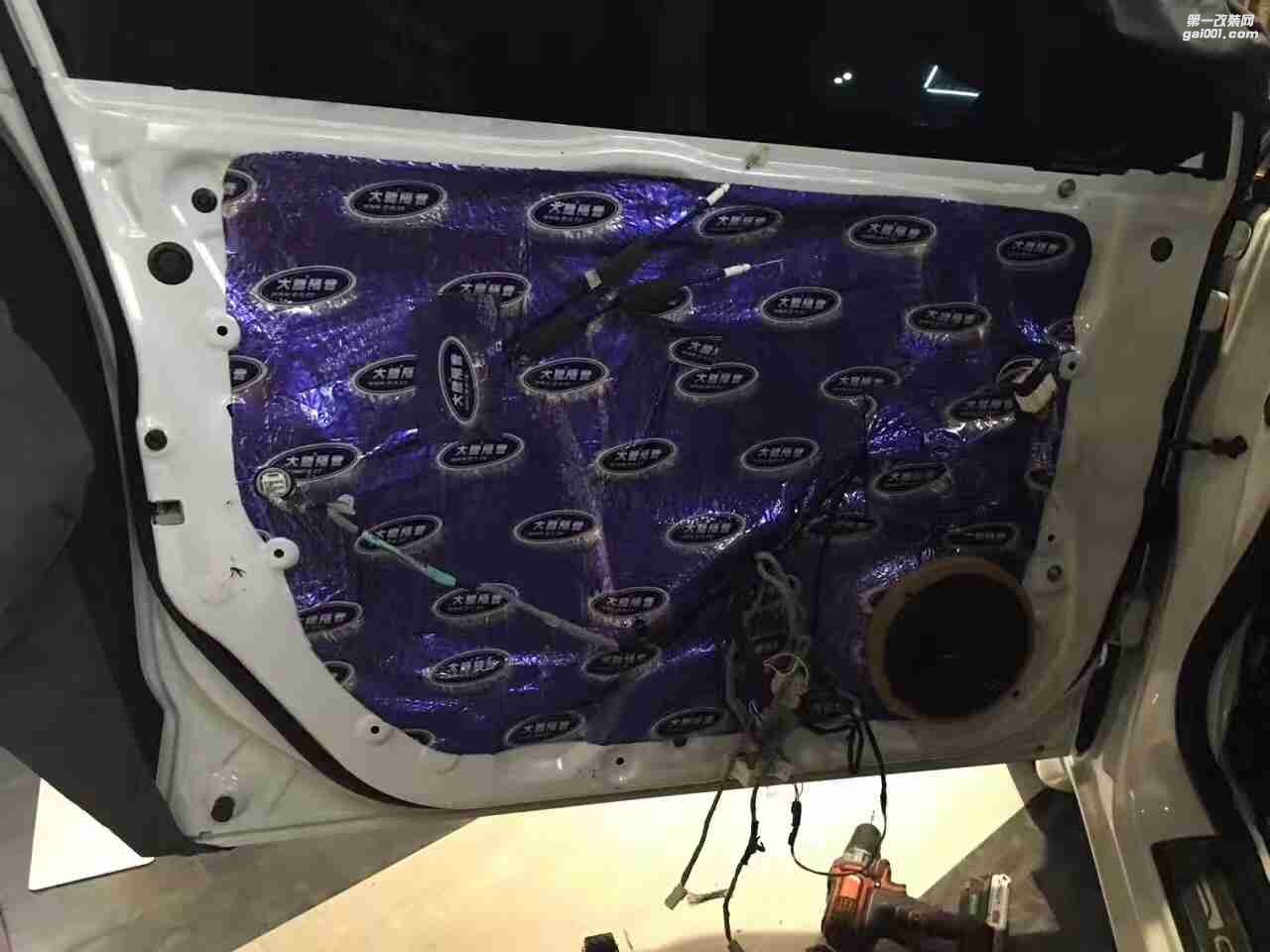 汕頭市星悅汽車音響升級中心奧德賽升級4門大能隔音+后備箱隔音，改裝歐迪臣喇叭