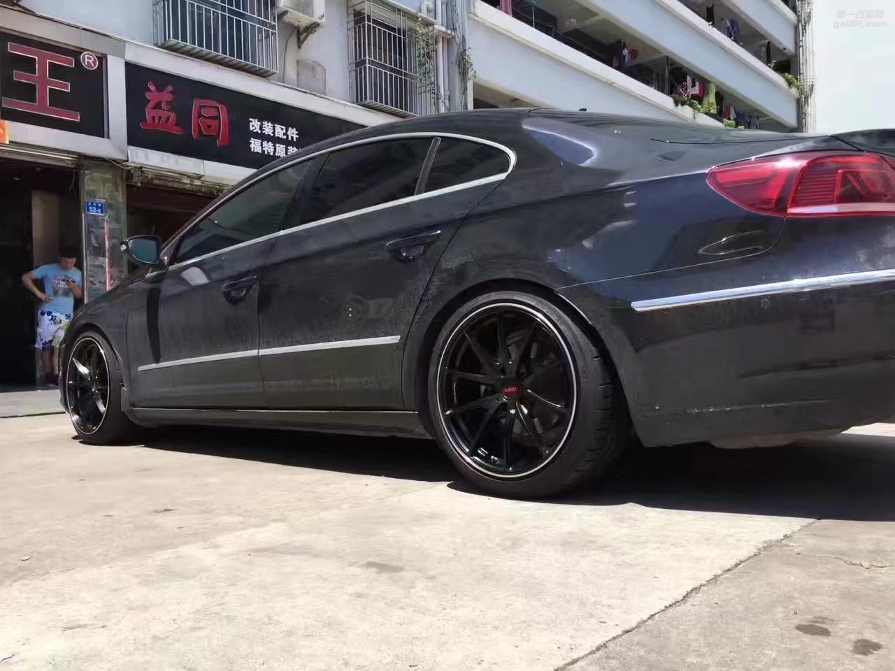 大眾，換 RAYS  G25  18寸 完工！