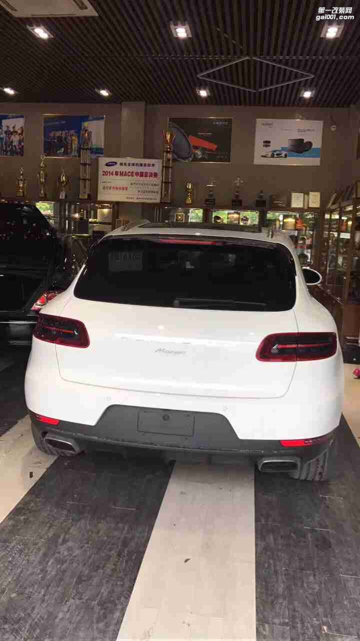 汕頭市星悅汽車音響升級中心全新保時捷Macan瑪卡升級大能隔音，改裝赫茲hdp4功放，赫茲低音，歐迪臣處理器