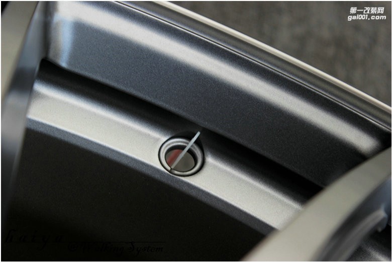 海亞：RAYS G25 LIMITED EDITION 限量版PA色 19寸 Q50G37銳志皇冠等