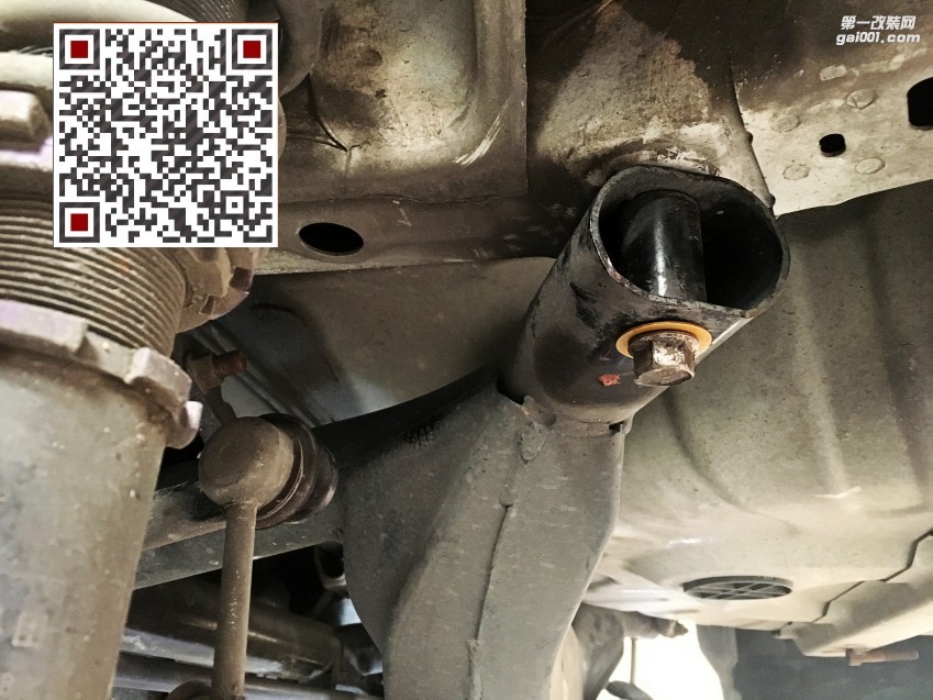 三菱翼神改裝底盤強(qiáng)化，F(xiàn)OX副車架杯士/鋁合金襯套