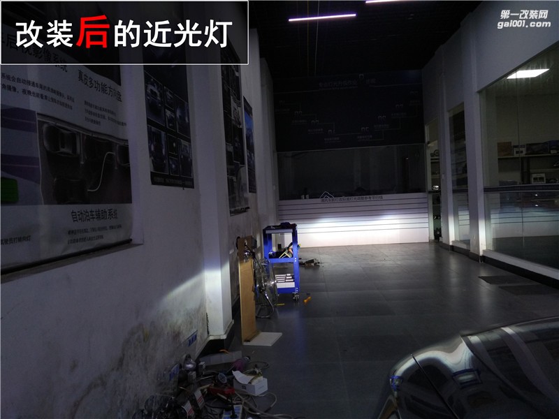 大眾速騰車燈不亮？升級(jí)海拉五透鏡 告別燈光蠟燭燈！——中山清風(fēng)車影燈改
