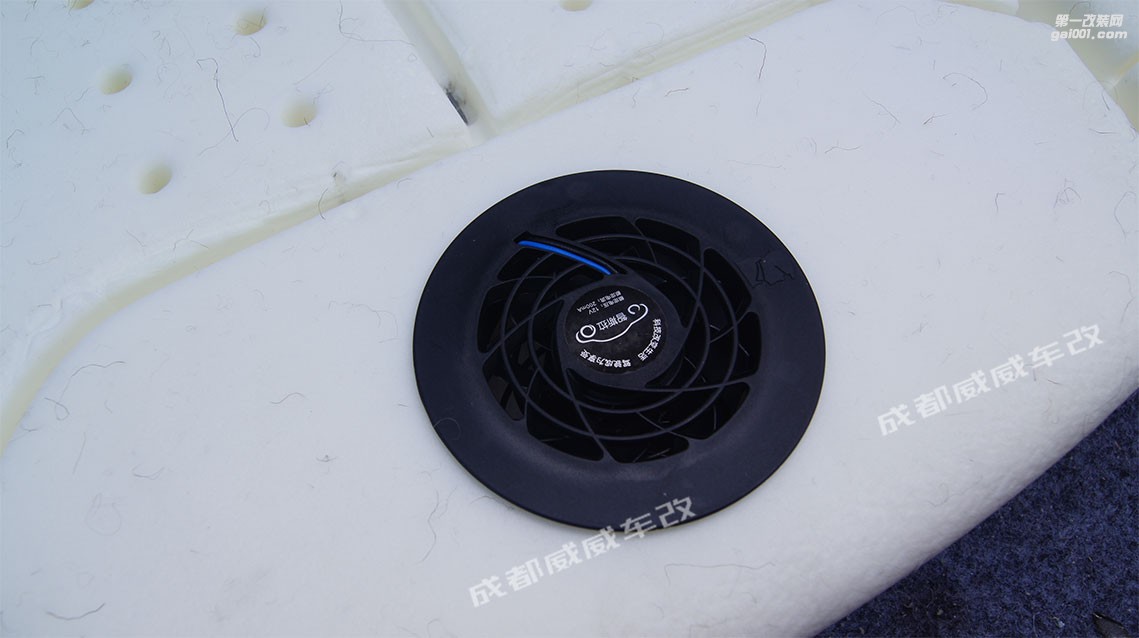 寶馬3系主副駕駛通風座椅改裝360全景改裝案例