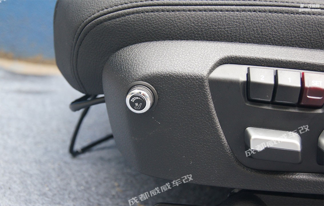 寶馬3系主副駕駛通風座椅改裝360全景改裝案例