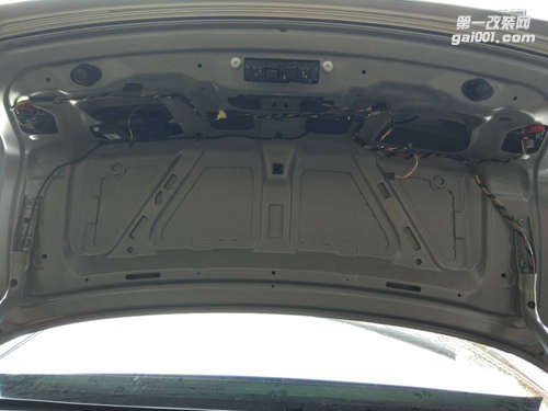 豪車(chē)隔音怎么做才有效果？寶馬740Li隔音升級(jí)加強(qiáng)案例 汕頭車(chē)韻汽車(chē)音響改裝