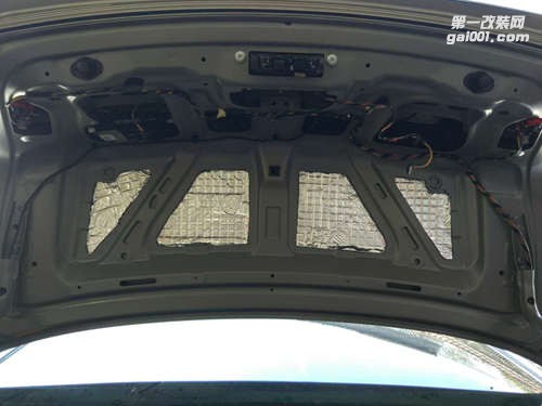 豪車(chē)隔音怎么做才有效果？寶馬740Li隔音升級(jí)加強(qiáng)案例 汕頭車(chē)韻汽車(chē)音響改裝