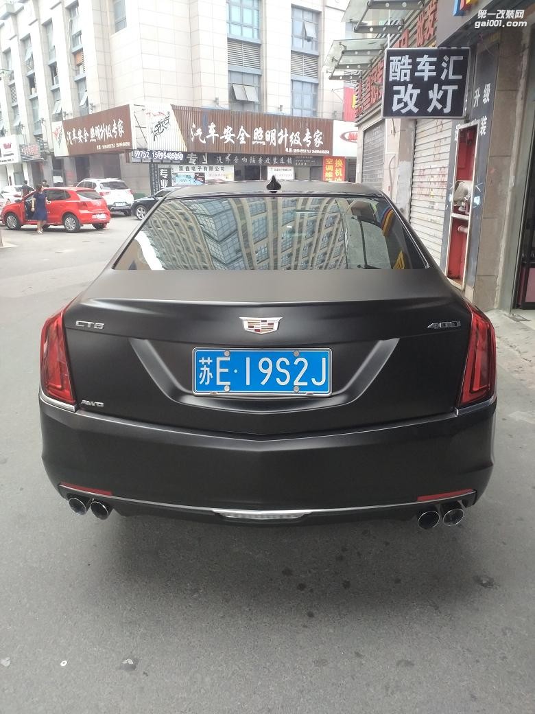凱迪拉克ct6全車電光黑