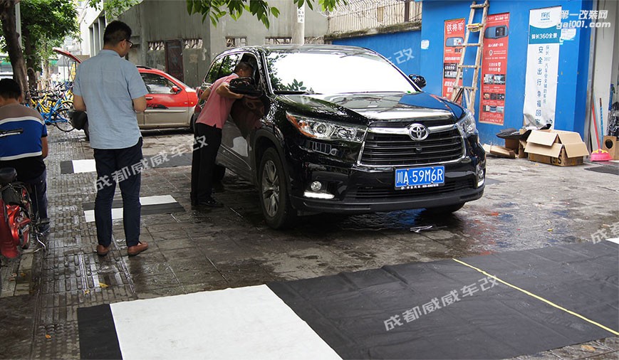 蘭德酷路澤360全景行車輔助系統(tǒng)改裝