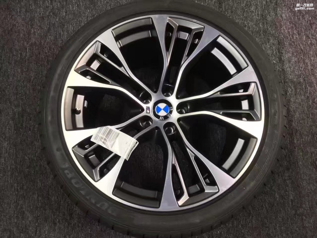 寶馬 原廠  X5  X6  21寸，全新套件。