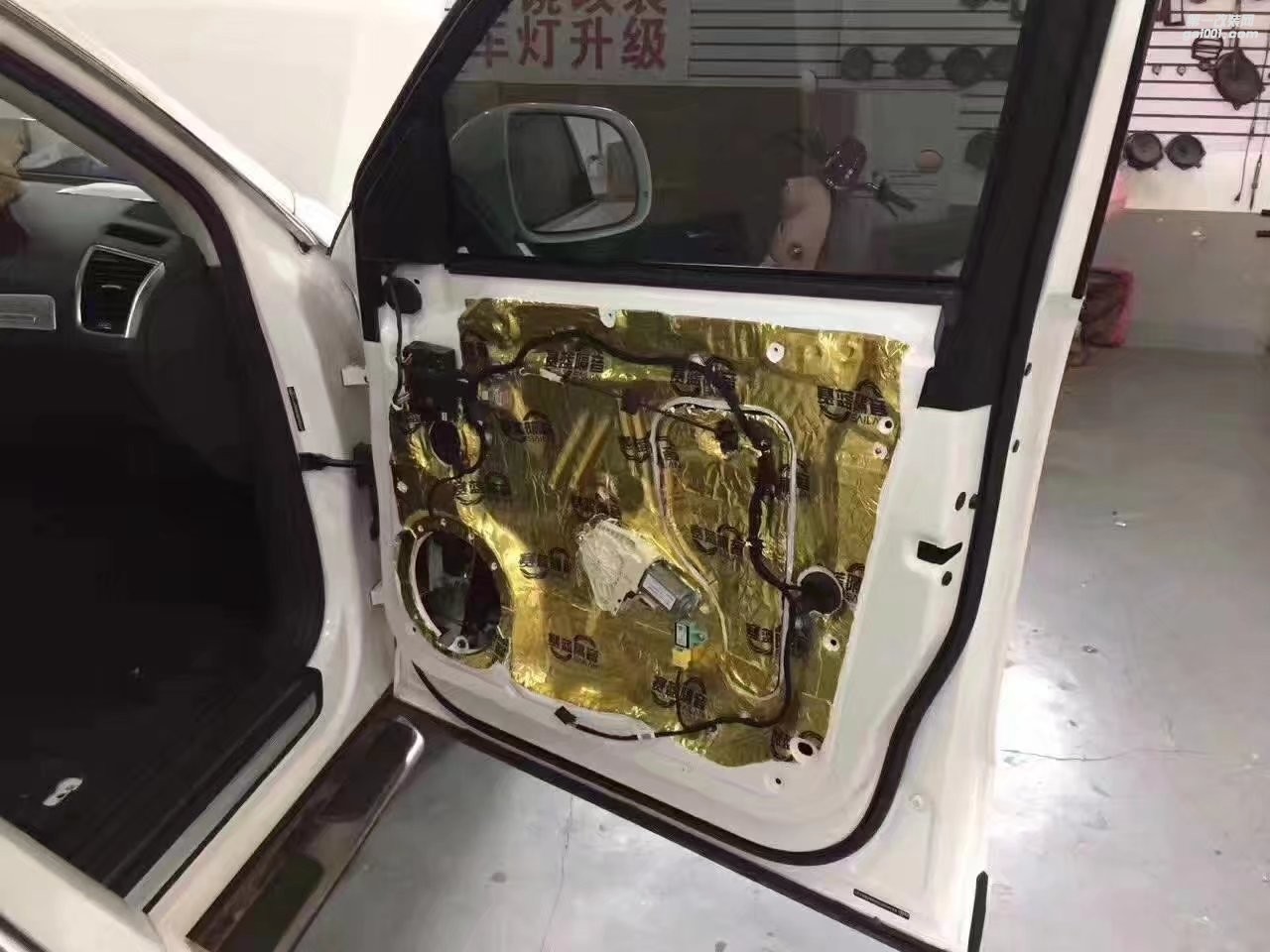 奧迪Q5全車賽藍(lán)環(huán)保隔音 靜享自由美好