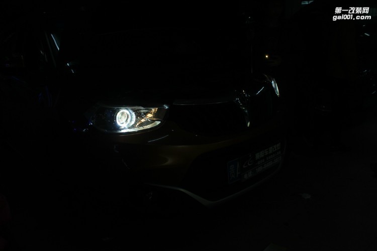 中華V3改裝大燈改裝Q5雙光透鏡氙氣燈 天使眼惡魔眼