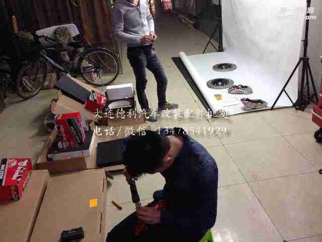 進(jìn)口布雷博訂制藍(lán)色剎車批發(fā)代理