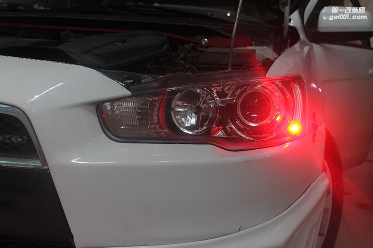 貴陽三菱翼神改裝大燈燈光升級氙氣燈雙光透鏡惡魔眼天使眼