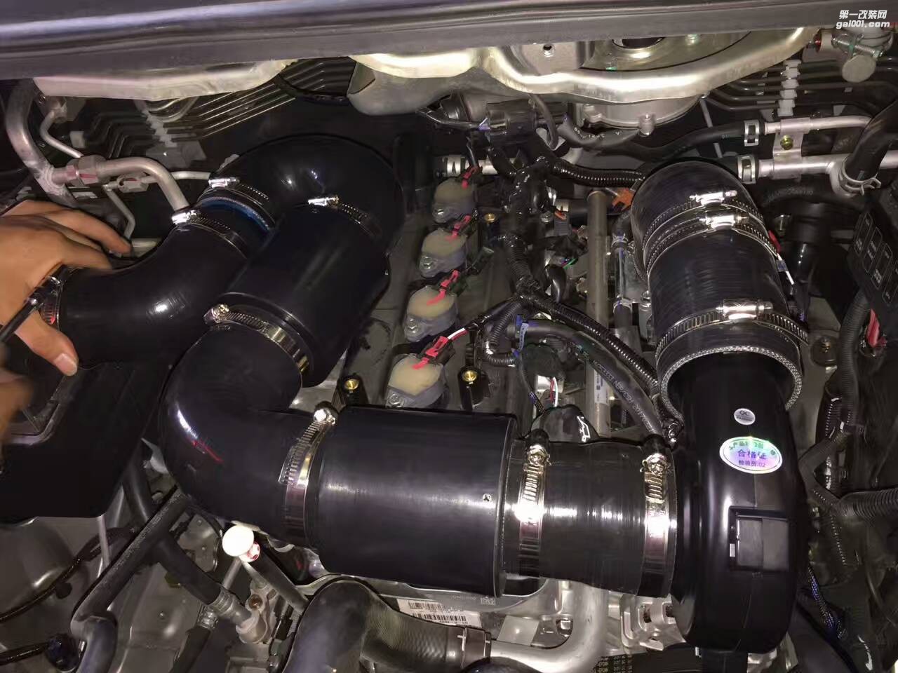菱智M5 汽車(chē)進(jìn)氣配件 提升動(dòng)力改裝 鍵程離心式電動(dòng)渦輪增壓器LX3971案例