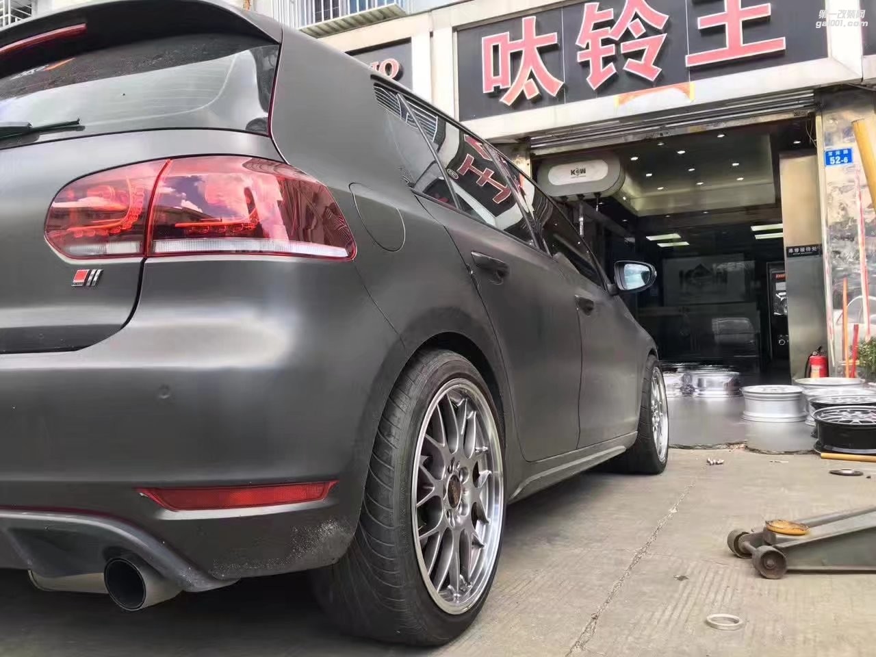 大眾，換 BBS RGR 18寸 完工！