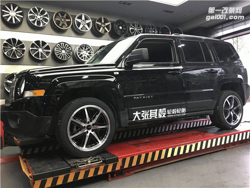 JEEP自由客輪轂改裝R19長沙大張其轂