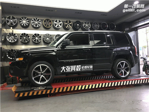 JEEP自由客輪轂改裝R19長沙大張其轂