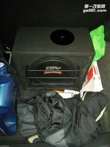 濟(jì)寧市鄒城大班汽車音響改裝大眾POLO升級DSP4.1音響系統(tǒng)