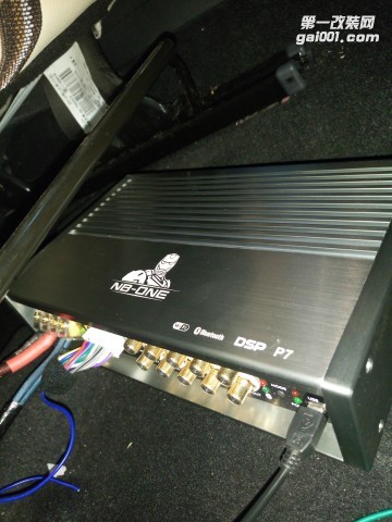 濟(jì)寧市鄒城大班汽車音響改裝大眾POLO升級DSP4.1音響系統(tǒng)