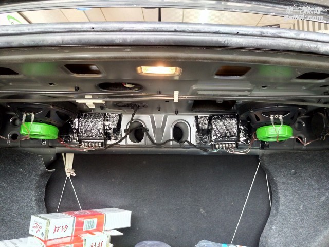 濟寧市鄒城大班汽車音響改裝引擎蓋隔音隔音+流水槽隔音+前門隔音+勁浪165AS音響安裝