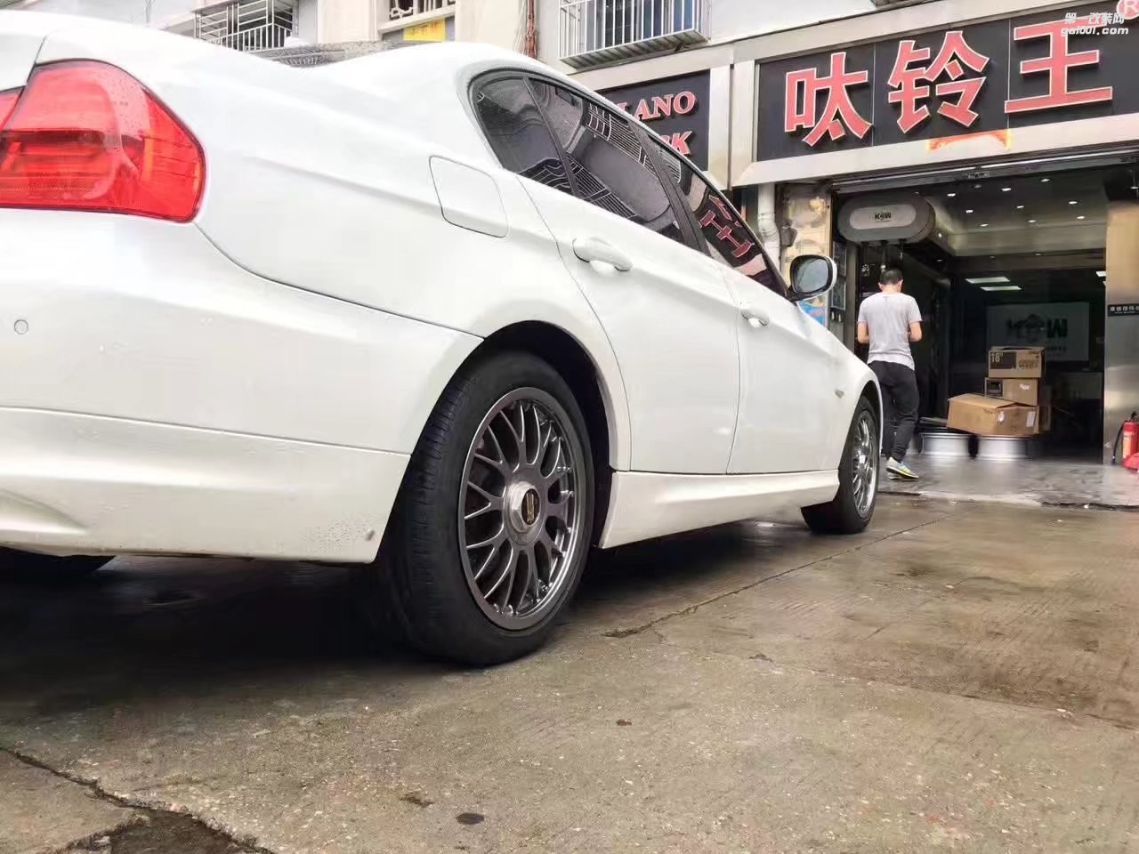 寶馬， 換 17寸，BBS RG  完工！