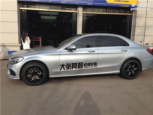 奔馳C200輪轂改裝升級(jí)R19  長沙大張其轂