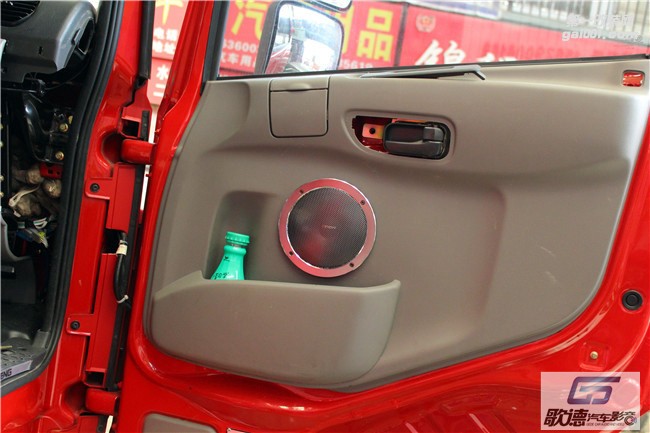 武漢歌德東風(fēng)大貨車改裝德國伊頓三分頻 圣美歌功放