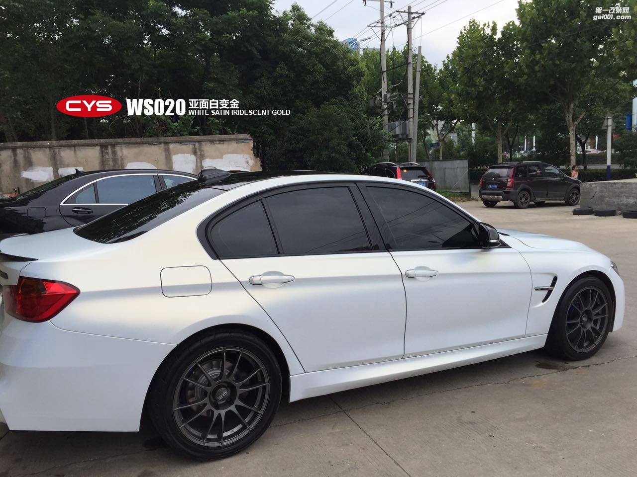 北京寶馬3系 CYS亞面白變金 WS020 汽車改色貼膜