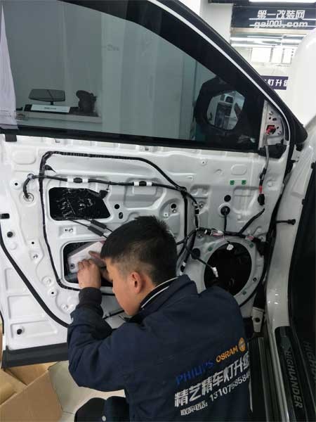 青海西寧汽車音響改裝—豐田漢蘭達(dá)改裝音響全車升級(jí)-西寧精藝精作品